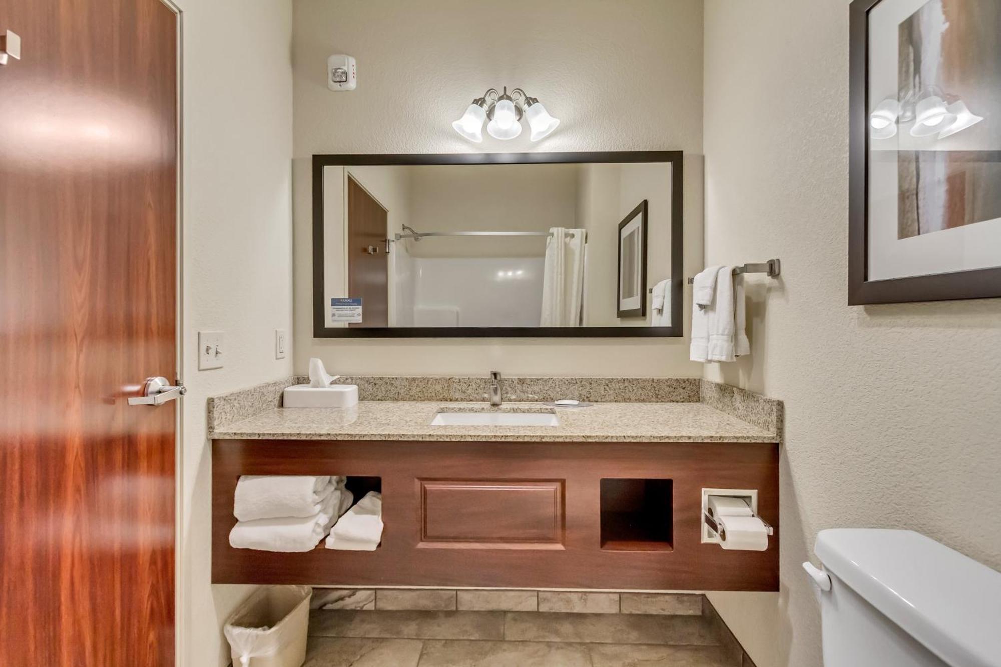 Cobblestone Hotel&Suites - Morgan Exterior foto